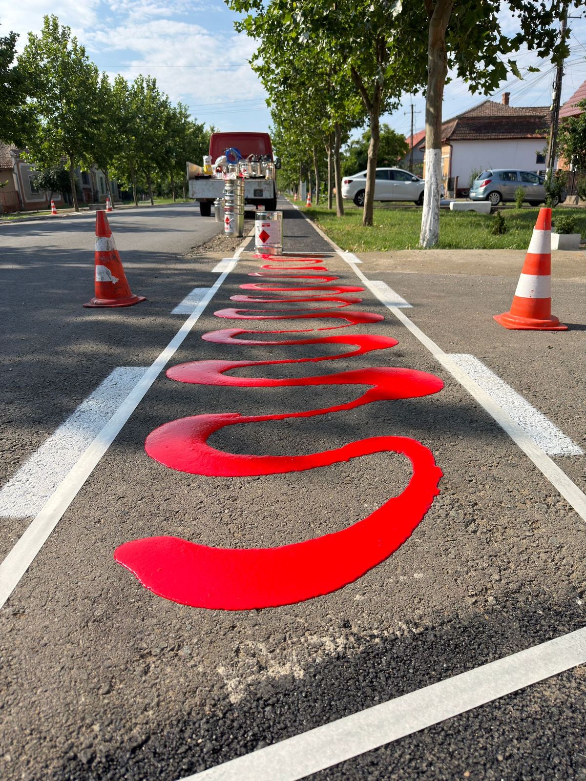 Traseu pistă biciclete marcaj roșu